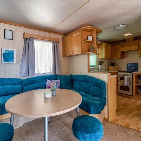 Campingplatz Mobilny Domcek Na Brehu Liptovskej Mary Bobrovník