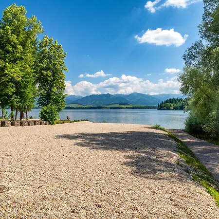 Mobilny Domcek Na Brehu Liptovskej Mary Kemp